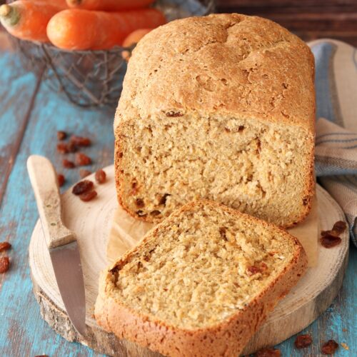 pane dolce alle carote con cocco uvetta e cannella