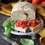 pane al basilico e parmigiano in macchina del pane