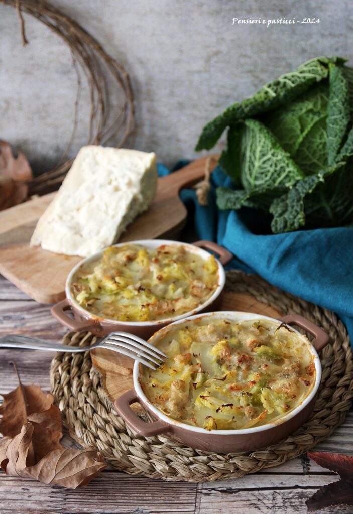 Teglie di patate con verza e Gorgonzola